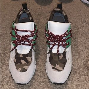 Steve Madden Sneakers size 7.5